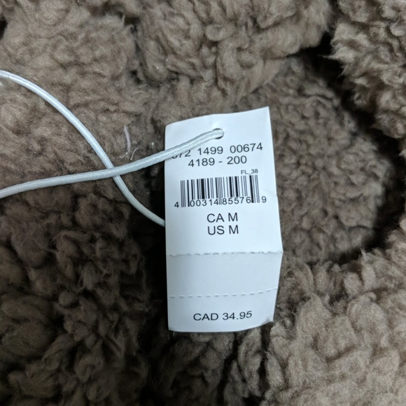 Aerie Bear Slippers- M - NWT - Picture 5 of 5